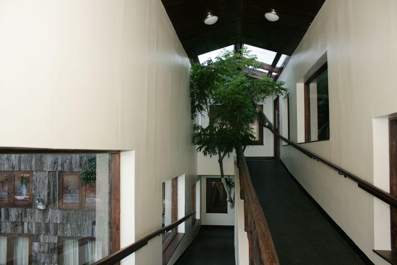 Treetops Mweiga 외부 사진